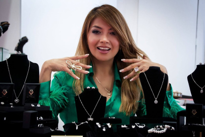 Perfil. Esta quiteña de 35 años además es políglota, columnista, toca el piano y es cantante soprano.