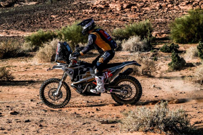 Juan José Puga logró terminar la etapa del Dakar de ayer en el puesto 10.