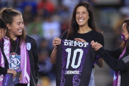 La campeona del con España, Jenni Hermoso usará la camiseta 10 en México