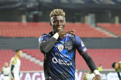 Jhoanner Chávez jugara en el futbol Frances