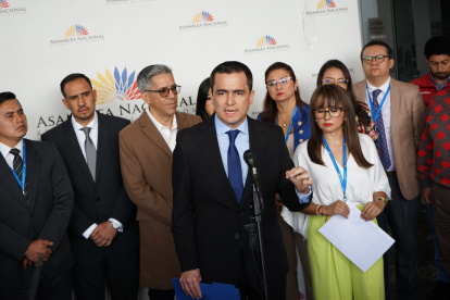 El asambleísta Jorge Peñafiel fue el portavoz de la propuesta de la bancada de Construye.