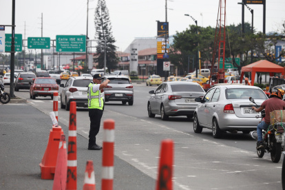 Cierres. Desde el 8 de enero se procedió al cierre de tres carriles en la zona de la construcción.