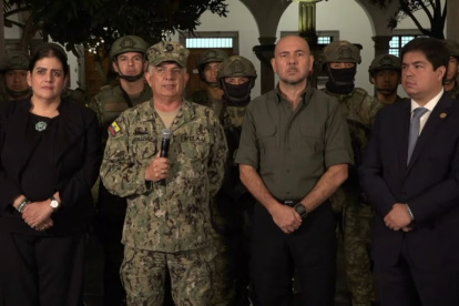 El jefe del Comando Conjunto de las FF. AA., Jaime Vela Erazo, fue el único que intervino.