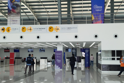 Los aeropuertos del país refuerzan medidas de seguridad.