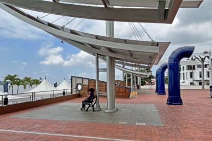 Referencial. Las áreas recreativas, centros comerciales y de esparcimiento estará cerrados al público este 10 de enero.