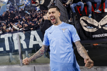 Rome (Italy), 10/01/2024.- Lazio"Äôs Mattia Zaccagni celebrates after winning the Coppa Italia quarter final soccer match between SS Lazio and AS Roma, in Rome, Italy, 10 January 2024. (Italia, Roma) EFE/EPA/FABIO FRUSTACI