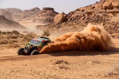 El piloto ecuatoriano Sebastián Guayasamín en acción en el rally Dakar.