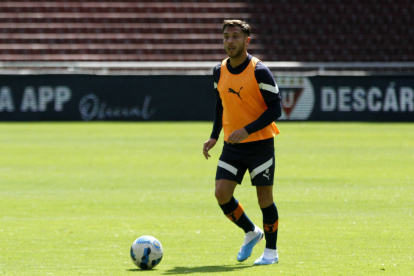 Ezequiel Piovi, capitán de los albos, analizó la salida de Esteban Paz y Luis Zubeldía de la escuadra azucena.