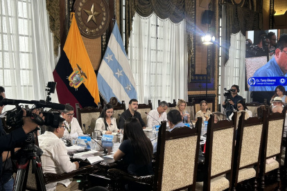 La sesión se desarrolló en el Salón de la Ciudad sin la presencia de la prensa e invitados.