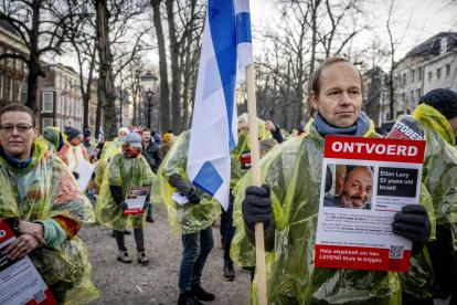 Simpatizantes de Israel se manifiestan este jueves 11 de enero de 2024 frente a la Corte Internacional de Justicia (CIJ) en La Haya.