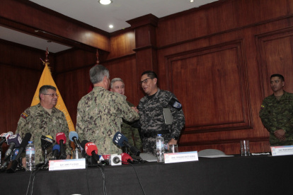 Informe. El miércoles, el comandante de la Policía César Zapata, durante la evaluación de las acciones por el decreto 111.