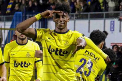 Kevin Rordríguez anotó en partido amistoso con Saint-Gilloise