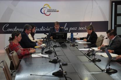 Decisión. El pleno del Consejo sesionó de forma extraordinaria este viernes 12 de enero.