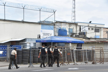 Los reos aún continúan con los 16 guías retenidos.