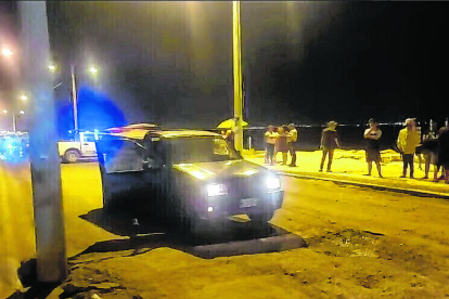 Una de las víctimas fue sorprendida cuando se movilizaba en un automotor.