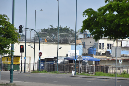 Exteriores de la cárcel de Machala