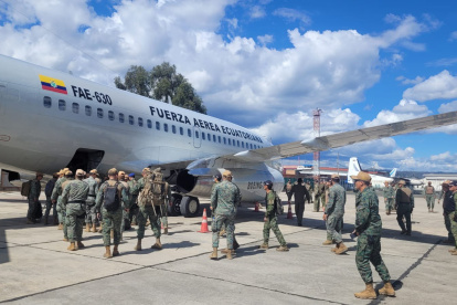 Ecuador ha declarado conflicto armado interno. Expertos analizan los alcances de los decretos firmados por Daniel Noboa.