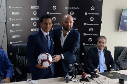 LigaPro acordó pagarle una mensualidad a los árbitros que dirijan los partidos de Serie A y B