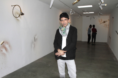 Obra de Santiago Reyes llamada Soplo.