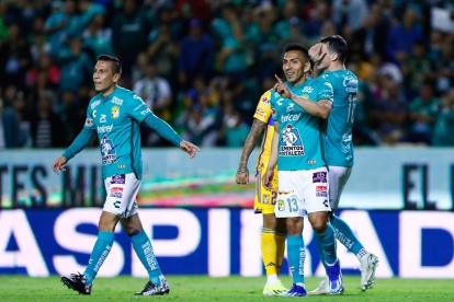 Ángel Mena anotó en León vs. Tigres pero terminó perdiendo su equipo