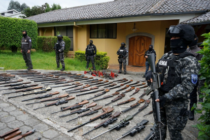 Indicios. La propiedad de las armas no se pudo justificar.