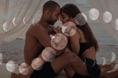 Desde la fase de la Anciana hasta la Sacerdotisa, descubre qué semana es más propicia para la pasión, la conquista o la conexión profunda.