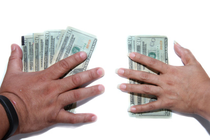 La legislación busca reducir la brecha salarial del 20% que actualmente existe entre hombres y mujeres en Ecuador.