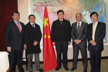 Petroecuador. Nilsen Arias, primero de la izq., fue un personaje principal en la preventa de crudo a China.