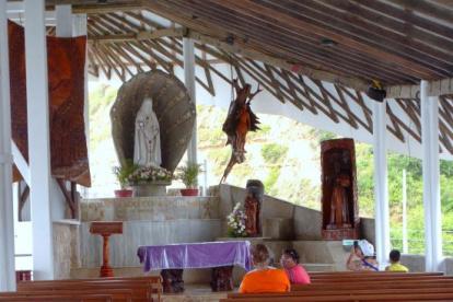 El santuario de Olón tiene programas de beneficiencia para jóvenes de la calle.