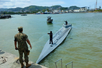 El sumergible con deoga se encontraba a 32 millas náuticas de la costa de Esmeraldas.
