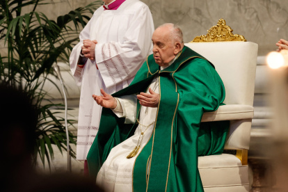 Vatican City (Vatican City State (holy See)), 21/01/2024.- Pope Francis presides over a Holy Mass to mark the day of the Word of God in Saint Peter"s Basilica at the Vatican City, 21 January 2024. (Papa) EFE/EPA/GIUSEPPE LAMI