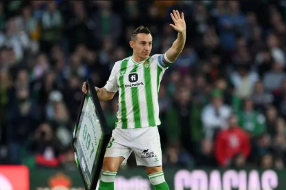 Andrés Guardado se despidió de la hincha de Betis