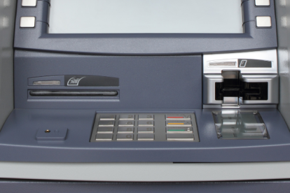 El cajero automático se encontraba en una farmacia de una reconocida cadena. (Imagen referencial)