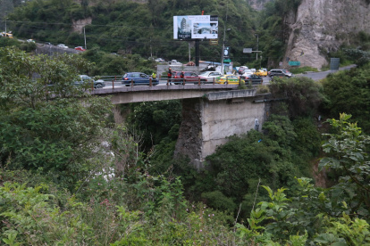 se realizará un cierre total en el área de influencia de la zona del puente vehicular de Guápulo, en la avenida de Los Conquistadores.