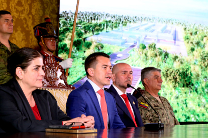 Video. En lugar de poner la primera piedra de las nuevas cárceles, como anunció, el presidente presentó una simulación digital.