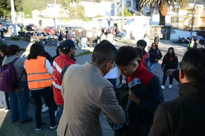 En algunas instituciones se realizó una inspección a la mochila de los estudiantes.
