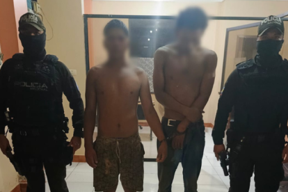 El material bélico y las sustancias fueron decomisados y entregados a la autoridad competente.