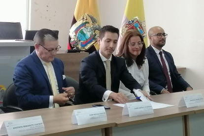 Durante la posesión del abogado Patricio Coronel como director provincial de la Judicatura