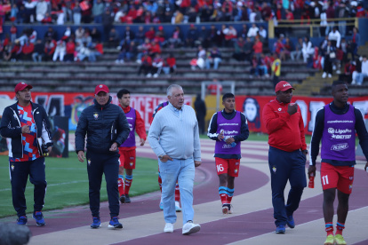 Ever Hugo Almeida (c) fue clave para el resurgir de los puros criollos.