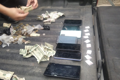 Objetos decomisados en el allanamiento.