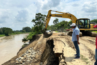 Afectación. La vía al recinto Guasmal es una de las afectadas por las continuas lluvias en la zona de Colimes.