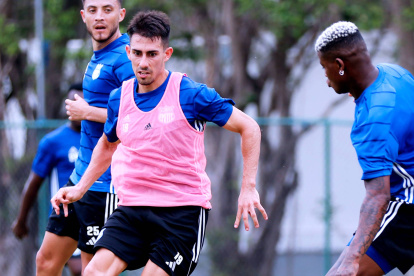Juan Pablo Ruiz se acopló a sus nuevos compañeros en Emelec.