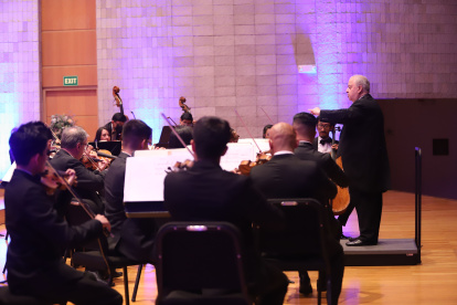 La Embajada de Israel en el Ecuador se realizo el concierto de Januca y Vispera de Navidad en la Casa de la musica tambien se desarrollo el encendido de las cinco velas por parte del rabino Nir Koren. Quito 23 de Diciembre de 2022 Agencia(ag-extra ag-expreso-ag-quito) Gustavo Guaman