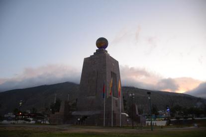 La Mitad del Mundo recibió un reconocimiento como mejor destino turístico