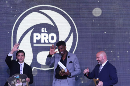 El arquero Alexander Domínguez.