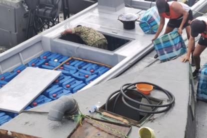 El material se encontraba escondido en una lancha