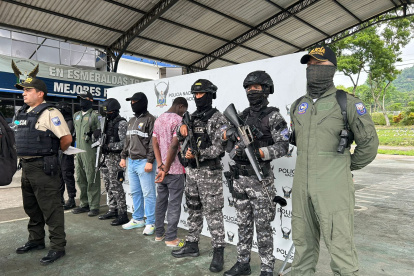 La Policía Nacional ha logrado recuperar a 14 de los 45 reos que se fugaron de la cárcel de Esmeraldas