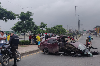 Situación. La persecución del carro llegó hasta la avenida Casuarina.