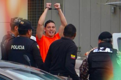 Archivo. Iván Espinel salió ayer de un hospital en Portoviejo y fue trasladado a su vivienda.