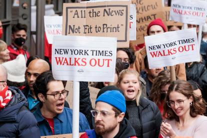 Medida.- Una de las huelgas de periodistas en Estados Unidos.